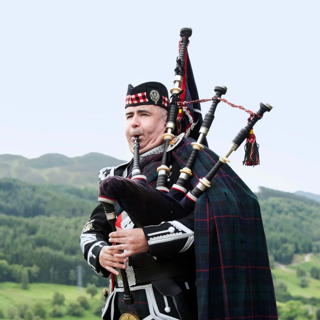 Scotland and its History (The Bagpipes).