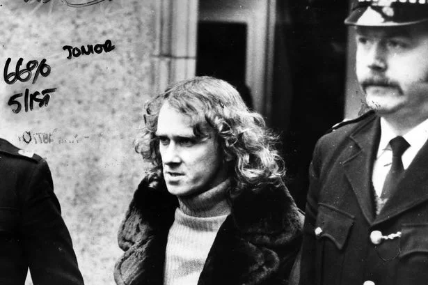 Infamous Scots. Robert Mone.