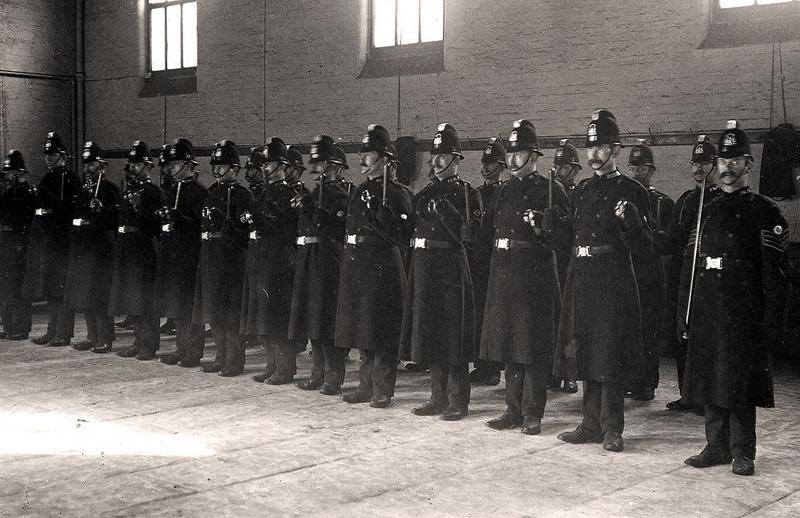Scotland and its History. Scotland Yard. 3