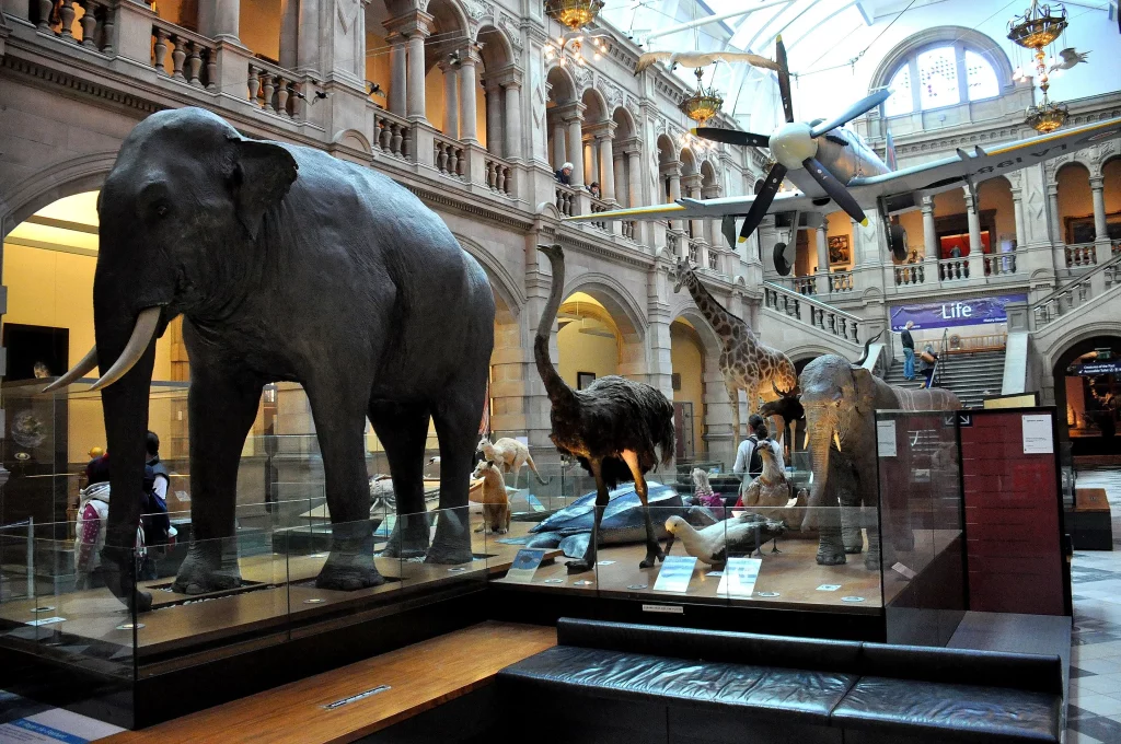 Scottish Places of Interest. Kelvingrove.
