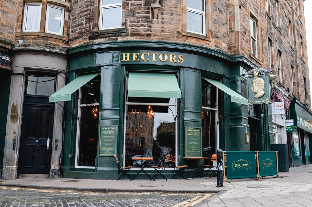 Pubs in Scotland.(hectors).