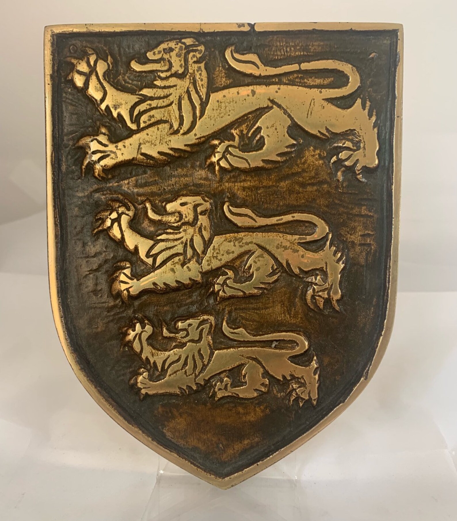 Scottish Antiques - Collectables.(Shield)