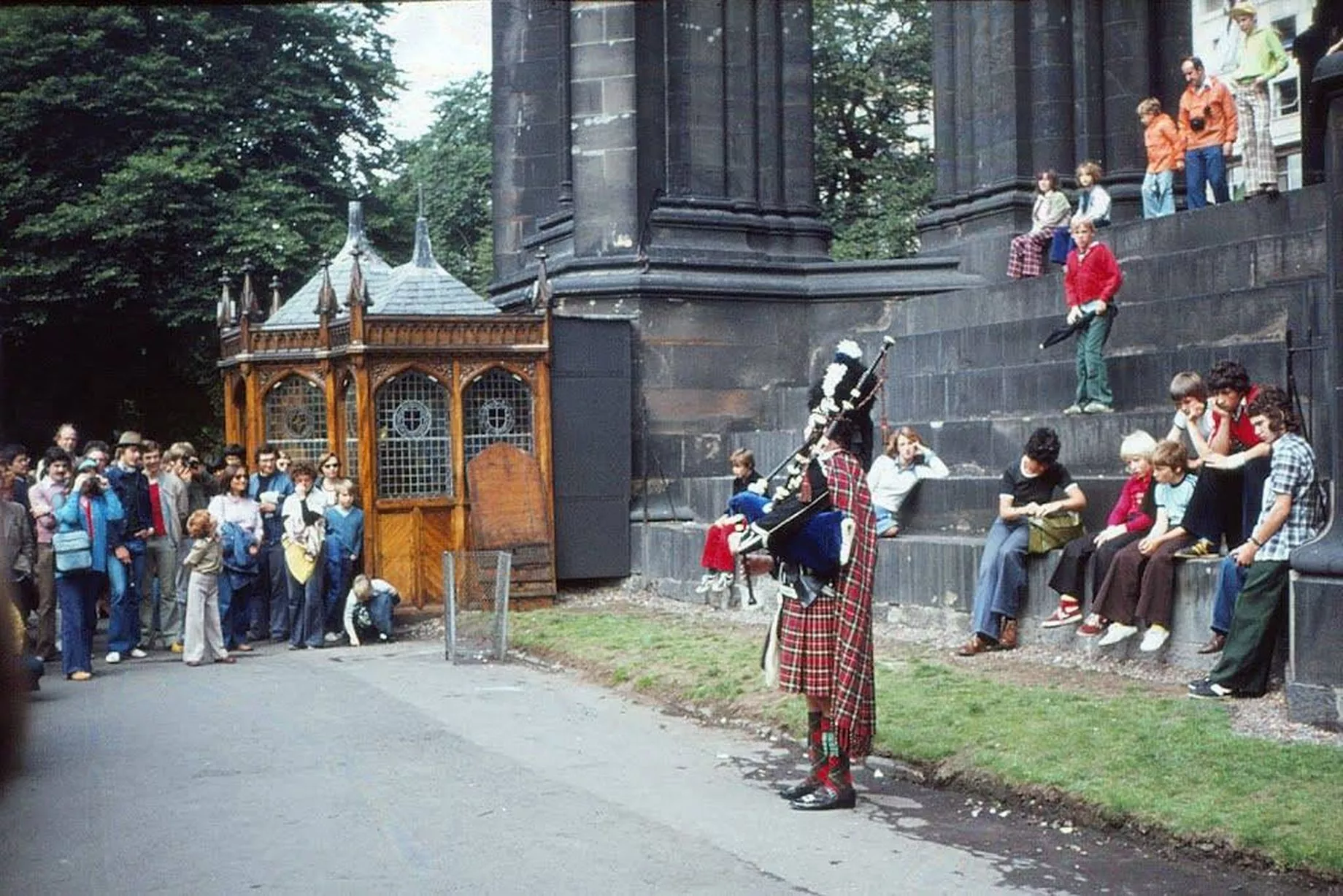 Scotland and its History. Edinburgh 4.