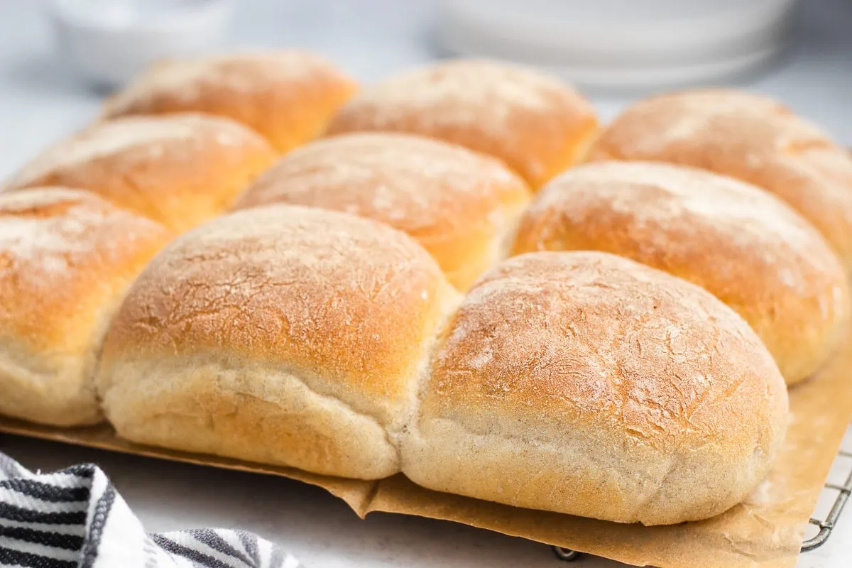 Scottish foods-Drinks. Roll.