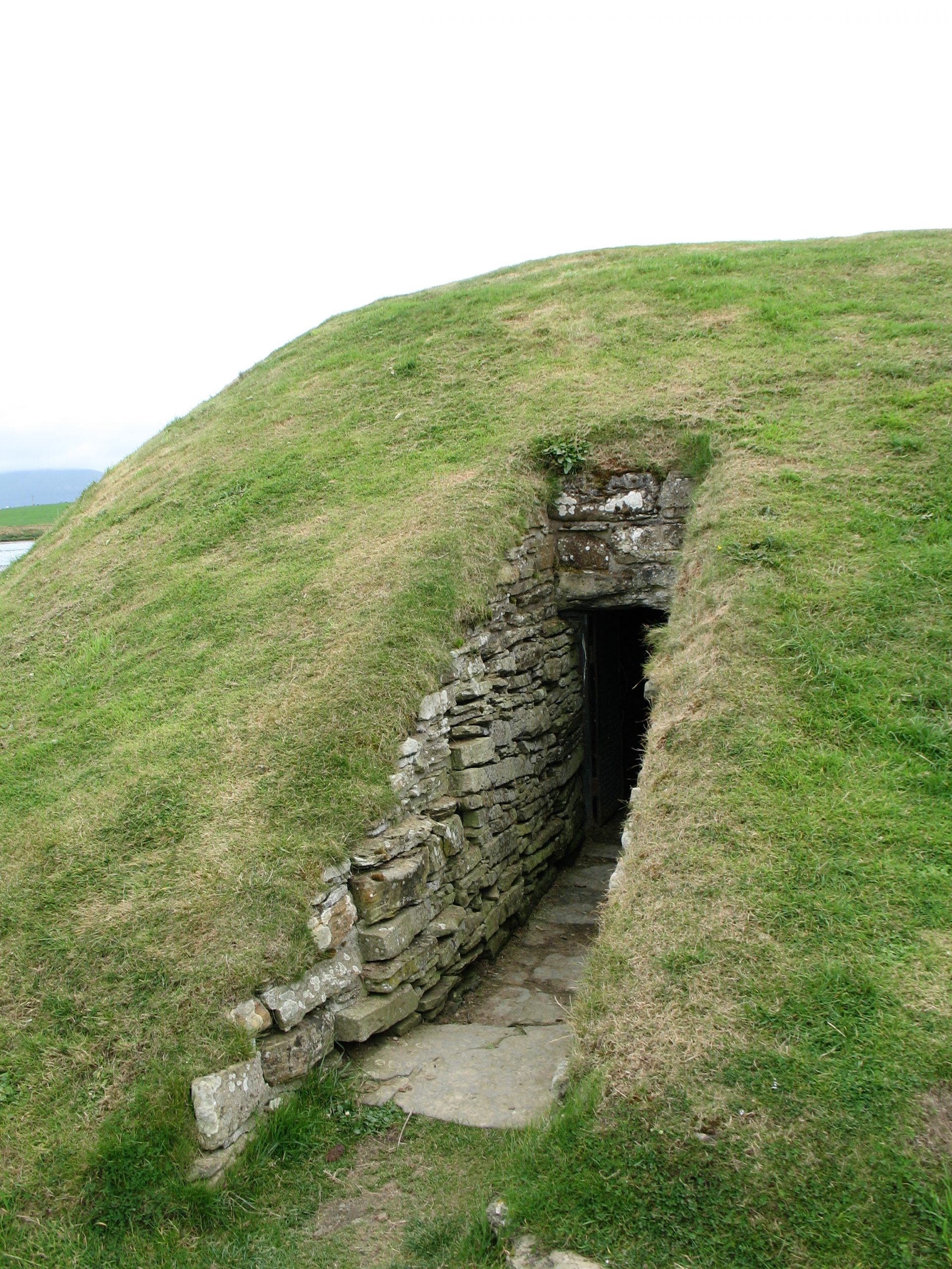Scottish Architecture. Chambered Cairn