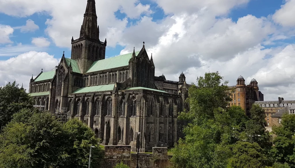 Scottish Places of Interest. The Necropolis.
