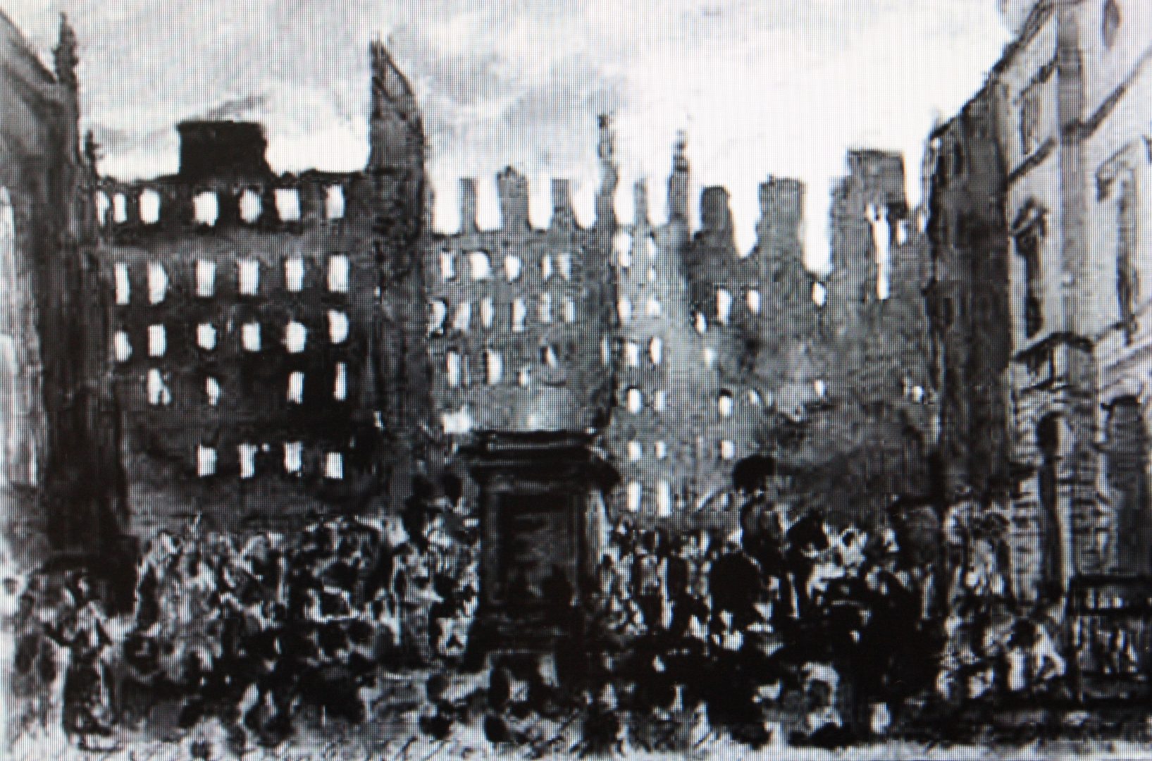 Scottish Trivia. The Great Fire of Edinburgh. 3
