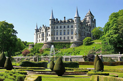 Scottish Places of Interest. Dunrobin Castle.