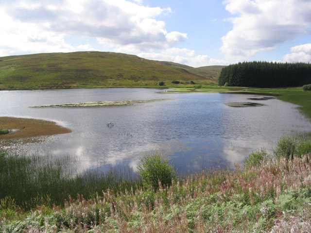 Scottish Places of Interest.  Alemoor Loch.