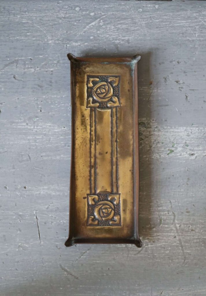 scottish antiques and collectables pin tray